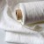 len-tkanina-zlamana-biel-stonewashed.jpg